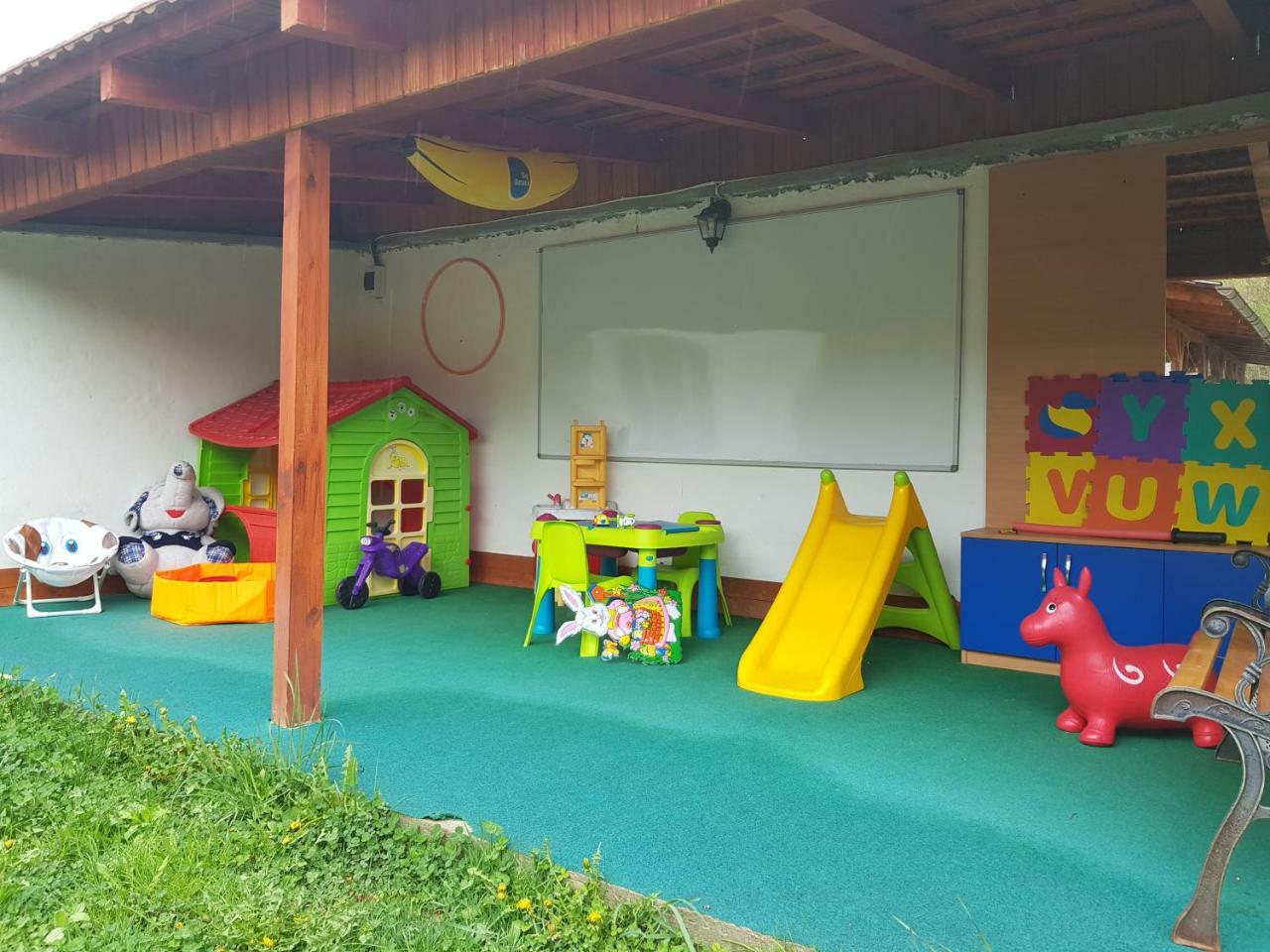 Yoyo Zurli Park Hotel Resita Luaran gambar
